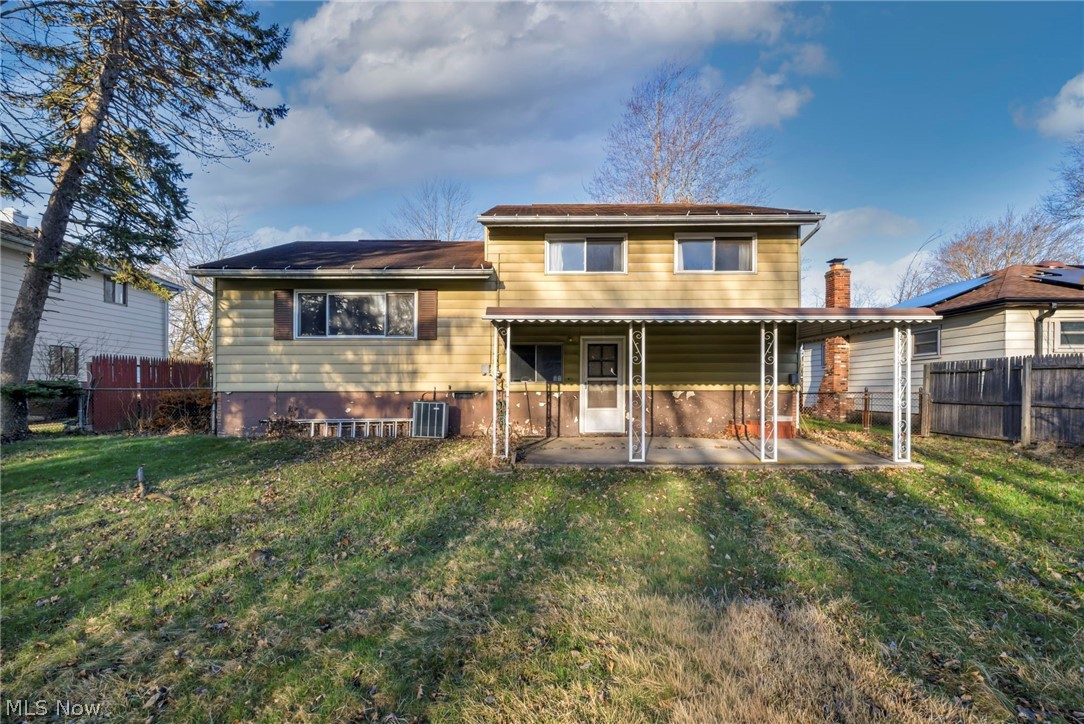 5873 Doxmere Drive Parma Heights OH 44130