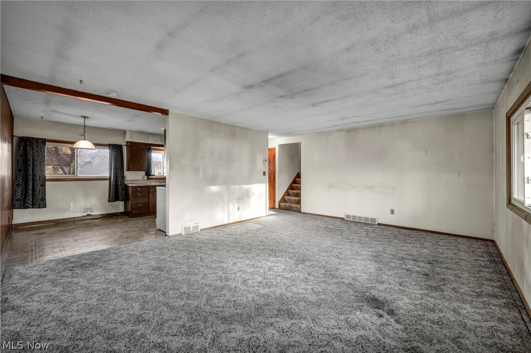 5873 Doxmere Drive Parma Heights OH 44130
