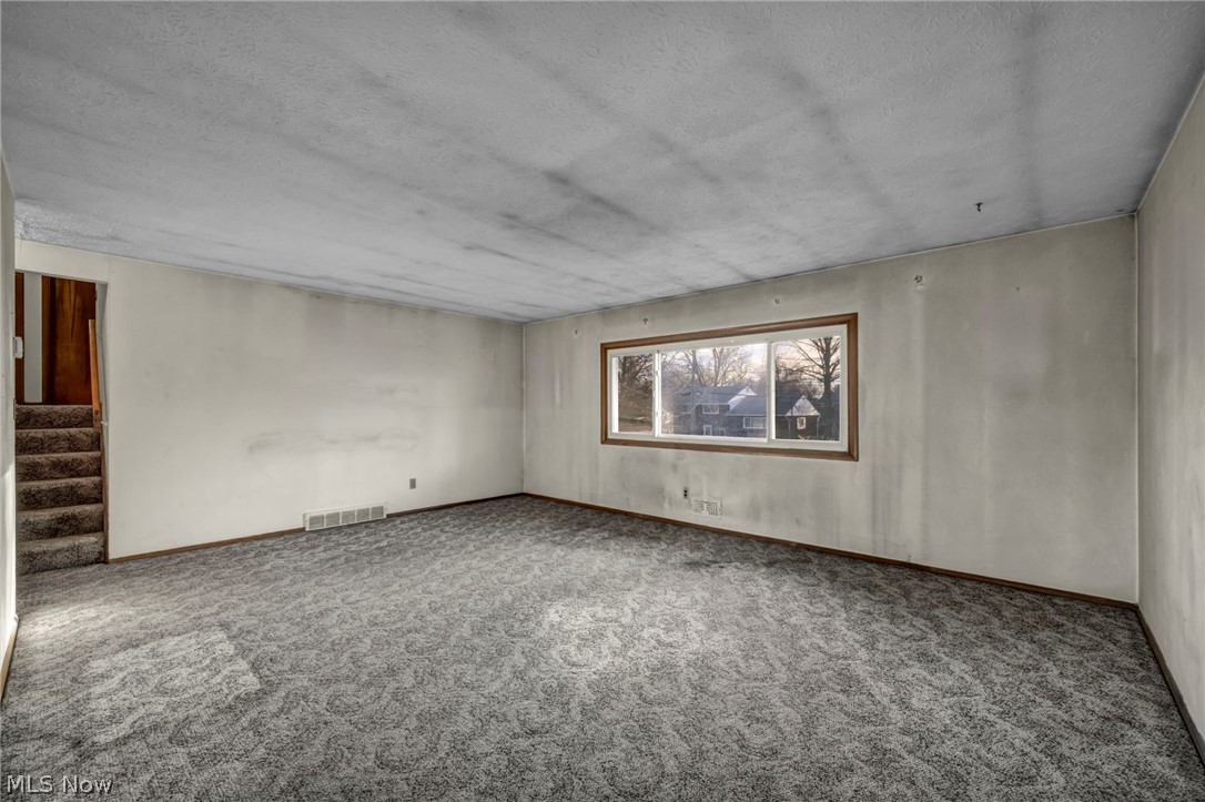 5873 Doxmere Drive Parma Heights OH 44130
