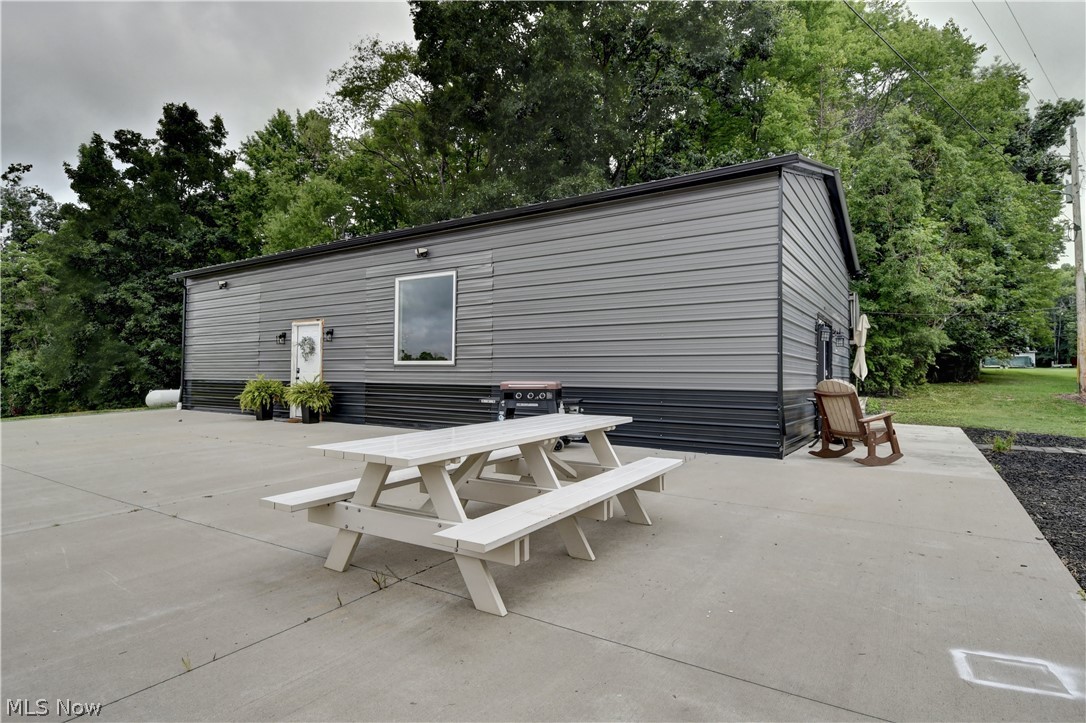 7290 Crane Road SW Sherrodsville OH 44675