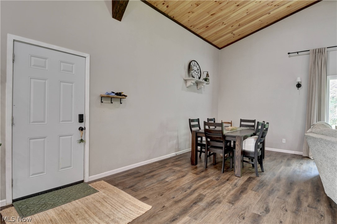 7290 Crane Road SW Sherrodsville OH 44675
