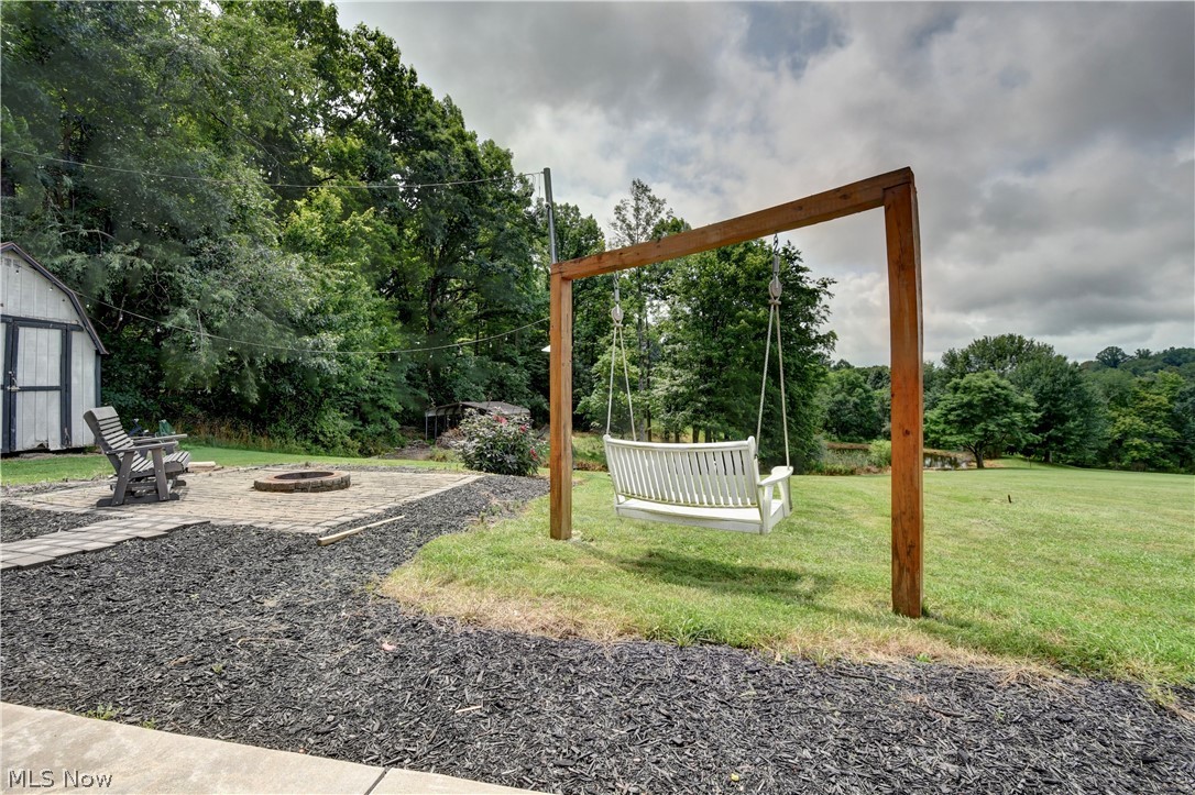 7290 Crane Road SW Sherrodsville OH 44675