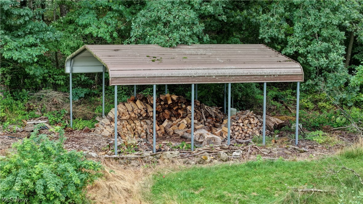 7290 Crane Road SW Sherrodsville OH 44675