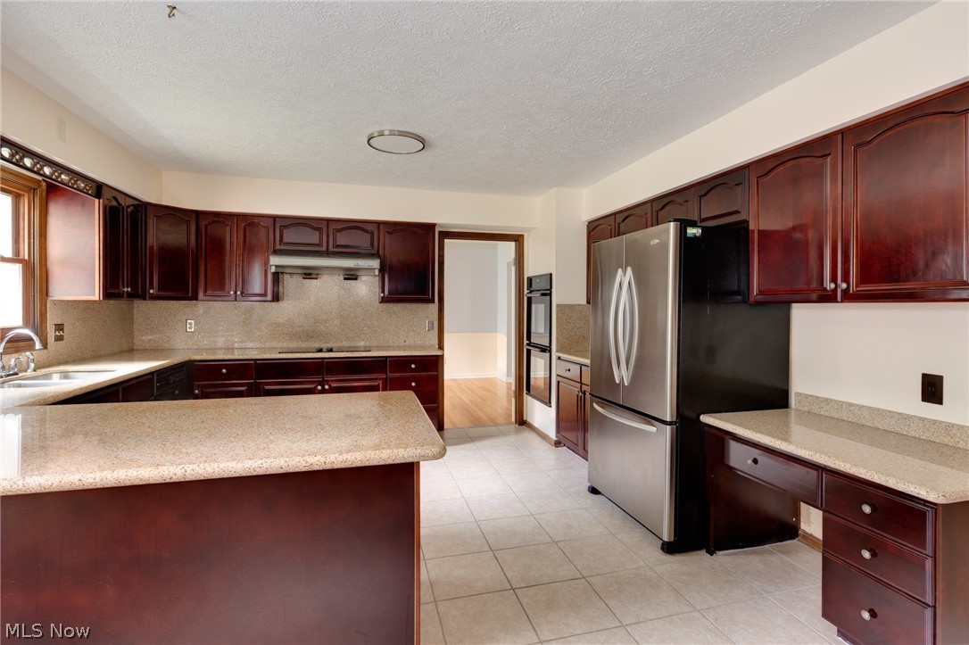 2758 Olentangy Drive Akron OH 44333
