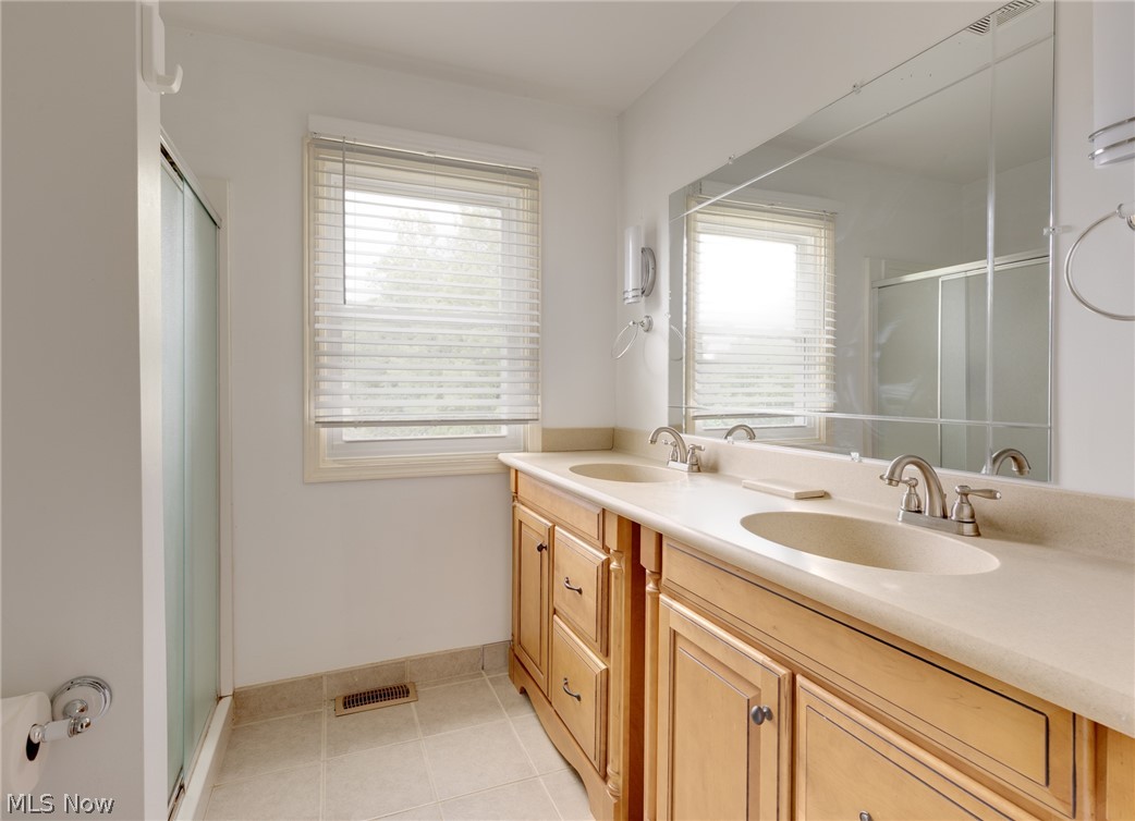 2758 Olentangy Drive Akron OH 44333