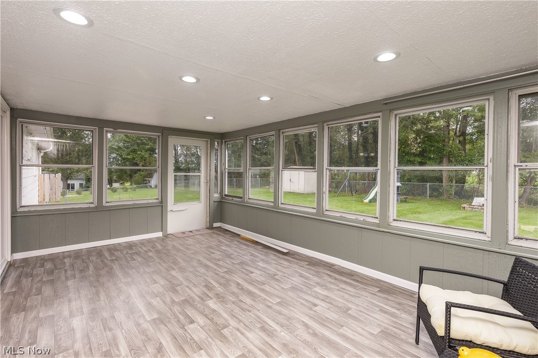 6410 Westmore Street Louisville OH 44641