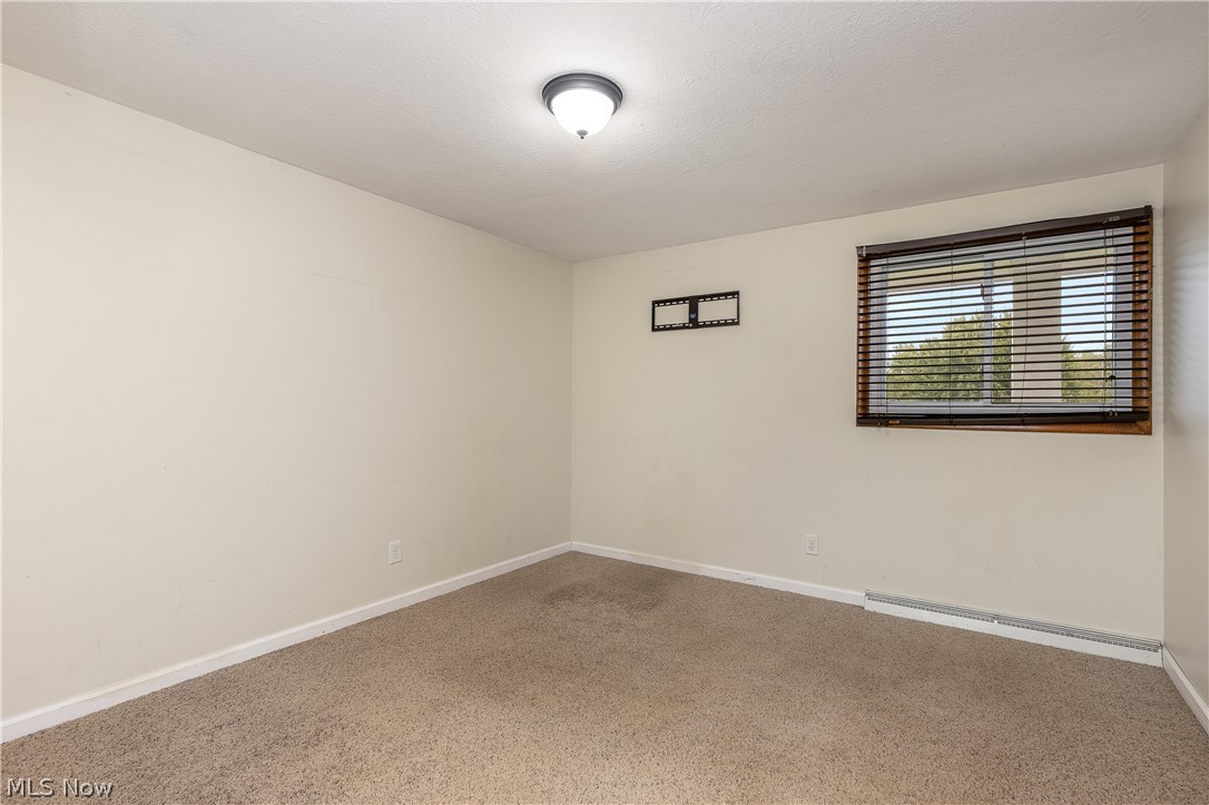 6410 Westmore Street Louisville OH 44641