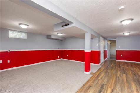 6410 Westmore Street Louisville OH 44641