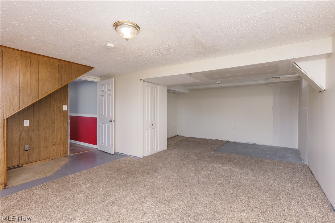 6410 Westmore Street Louisville OH 44641