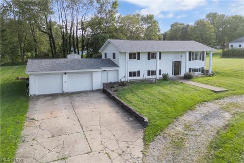 6410 Westmore Street Louisville OH 44641