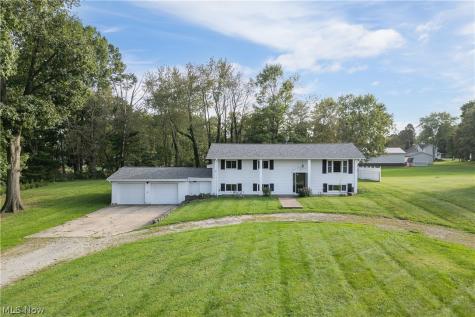 6410 Westmore Street Louisville OH 44641