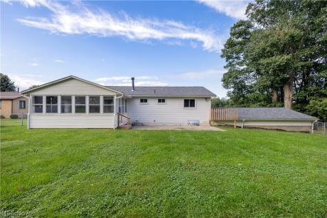 6410 Westmore Street Louisville OH 44641