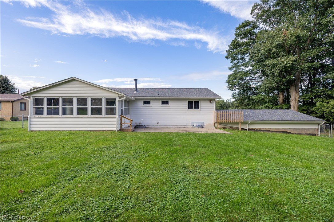 6410 Westmore Street Louisville OH 44641