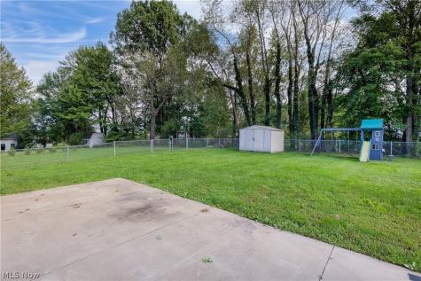 6410 Westmore Street Louisville OH 44641