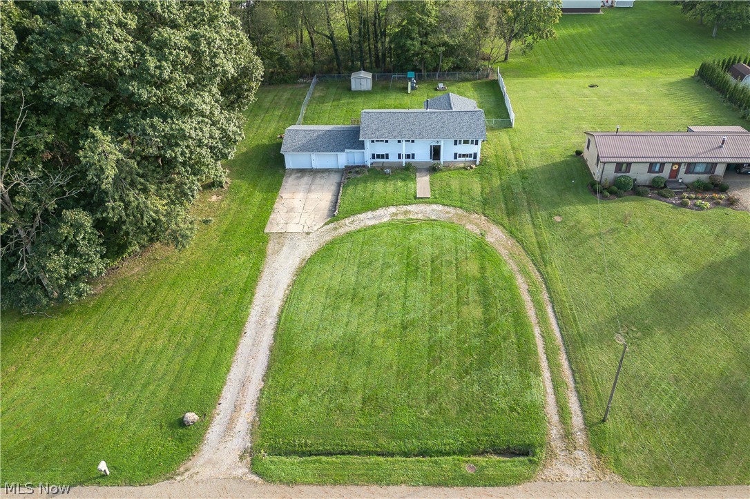 6410 Westmore Street Louisville OH 44641