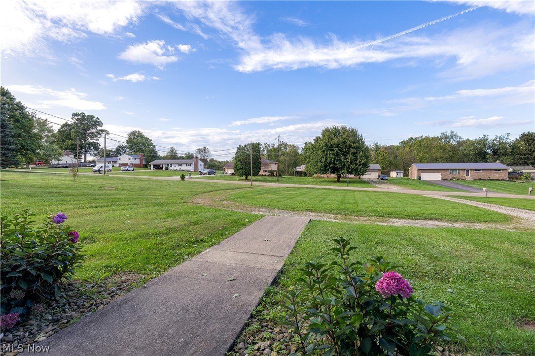 6410 Westmore Street Louisville OH 44641