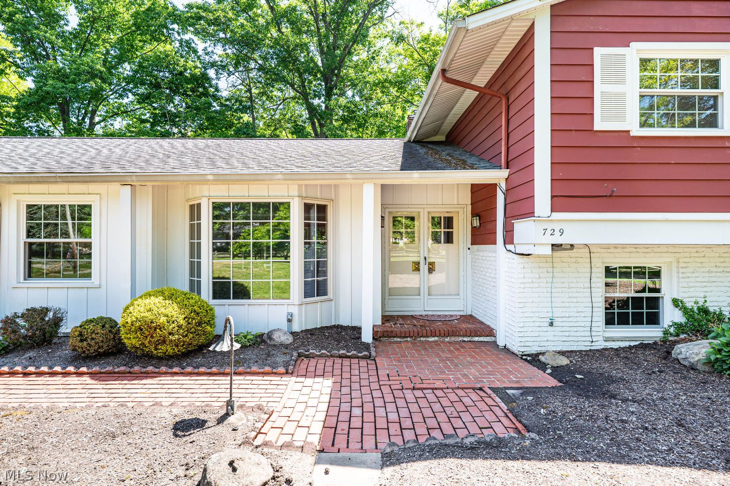 729 Kenwood Drive Mayfield Village OH 44040