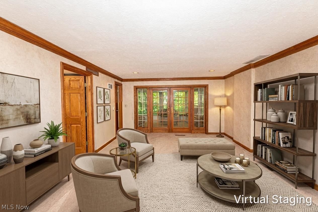 729 Kenwood Drive Mayfield Village OH 44040