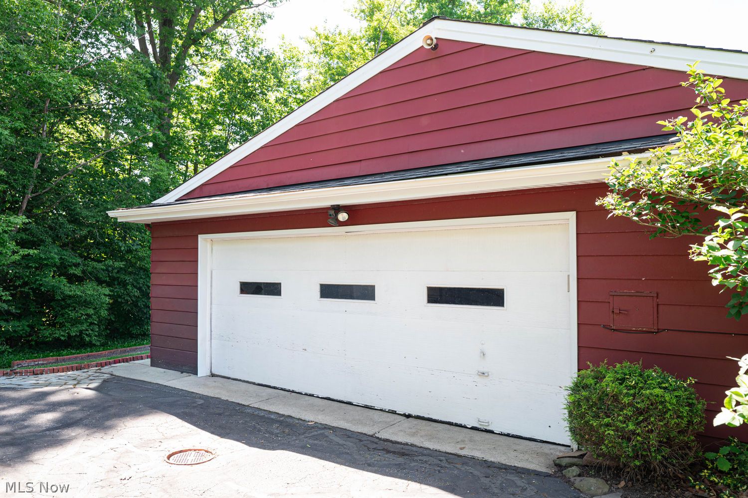 729 Kenwood Drive Mayfield Village OH 44040