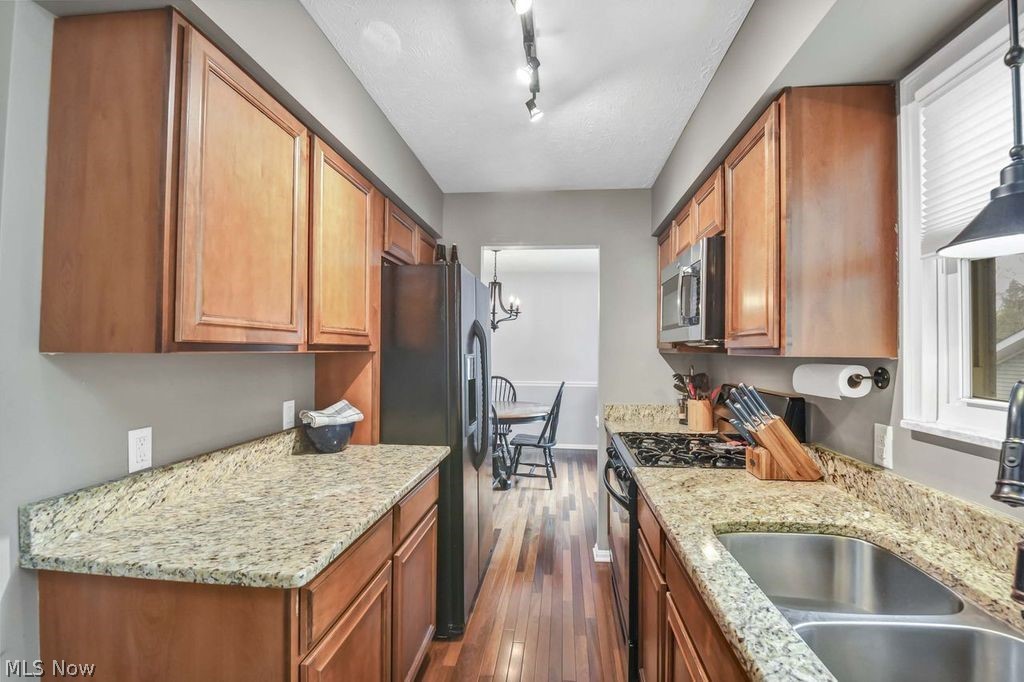 5782 Holland Drive Hudson OH 44236