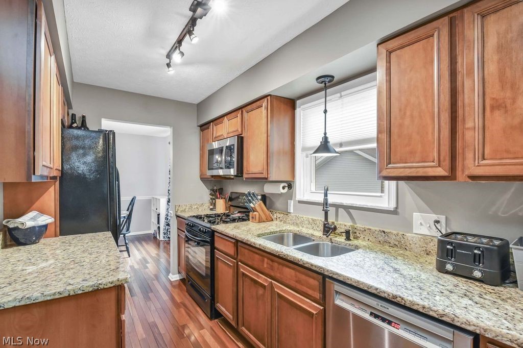 5782 Holland Drive Hudson OH 44236