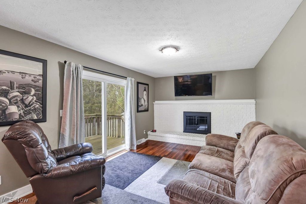 5782 Holland Drive Hudson OH 44236
