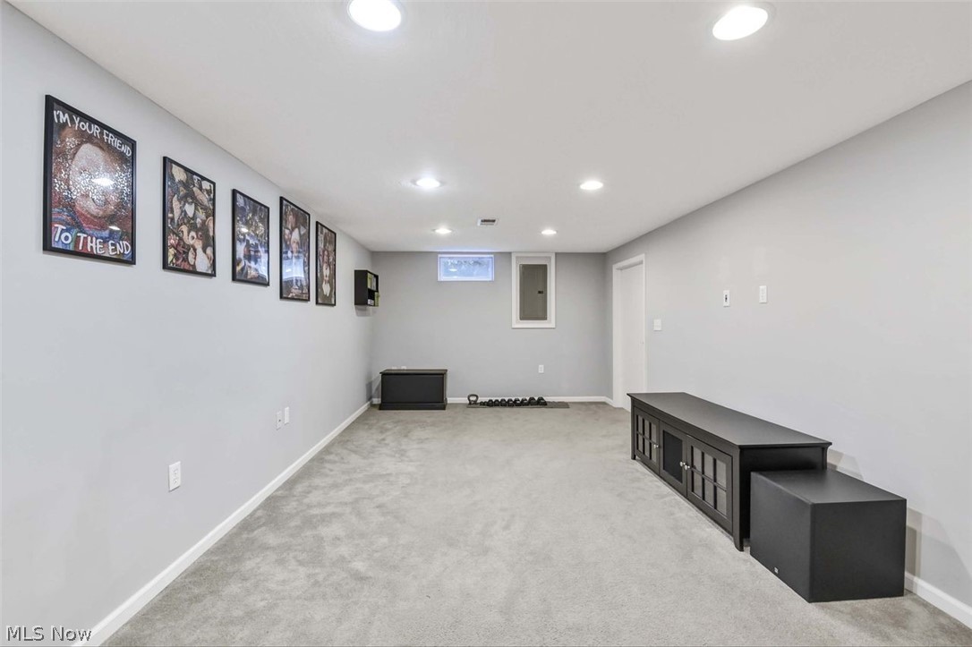 5782 Holland Drive Hudson OH 44236