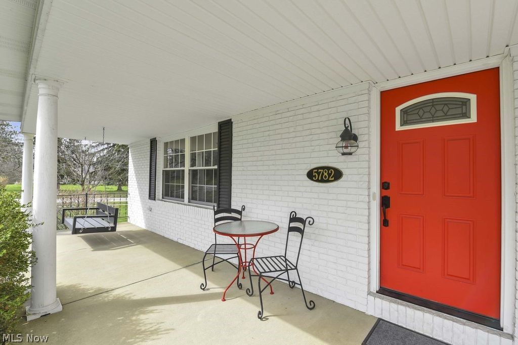 5782 Holland Drive Hudson OH 44236
