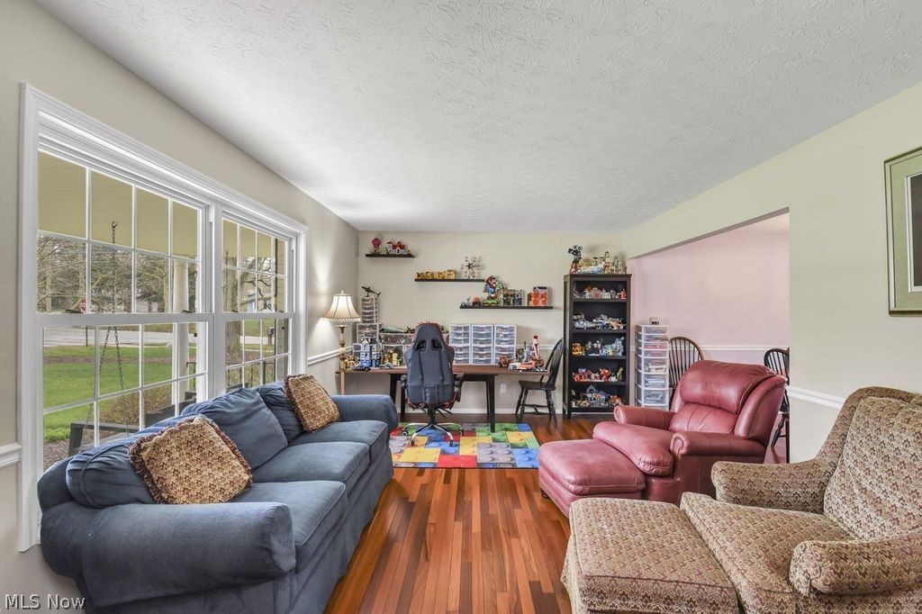 5782 Holland Drive Hudson OH 44236