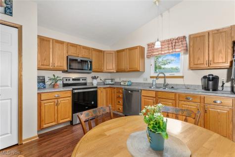 5672 Alfred Oval Medina OH 44256