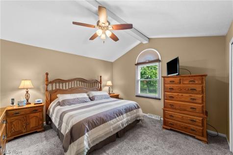 376 Creekside Drive Avon Lake OH 44012