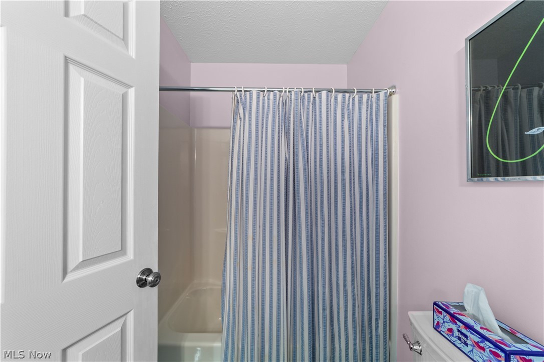 376 Creekside Drive Avon Lake OH 44012