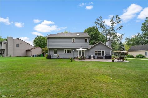 376 Creekside Drive Avon Lake OH 44012