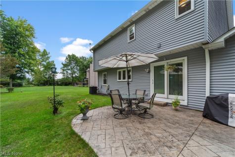 376 Creekside Drive Avon Lake OH 44012