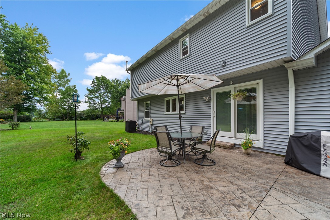 376 Creekside Drive Avon Lake OH 44012
