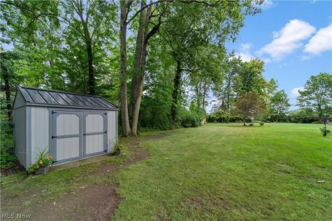 376 Creekside Drive Avon Lake OH 44012