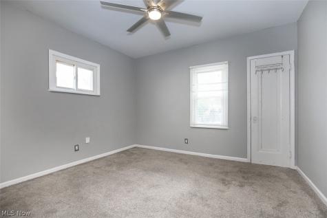 4075 E 147th Street Cleveland OH 44128