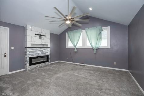 4075 E 147th Street Cleveland OH 44128