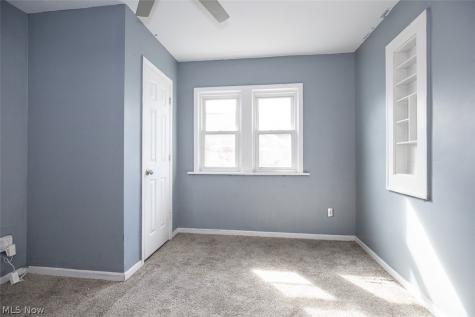 4075 E 147th Street Cleveland OH 44128