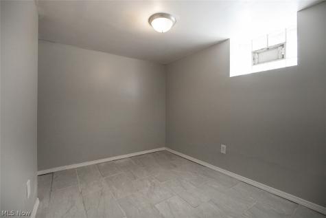 4075 E 147th Street Cleveland OH 44128