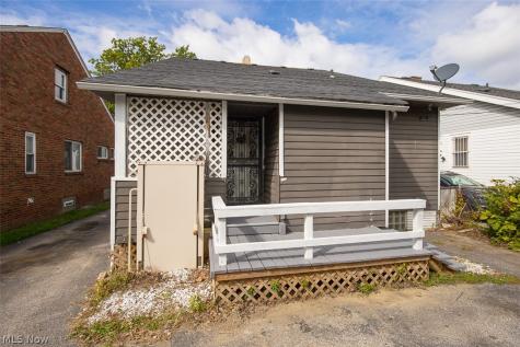 4075 E 147th Street Cleveland OH 44128