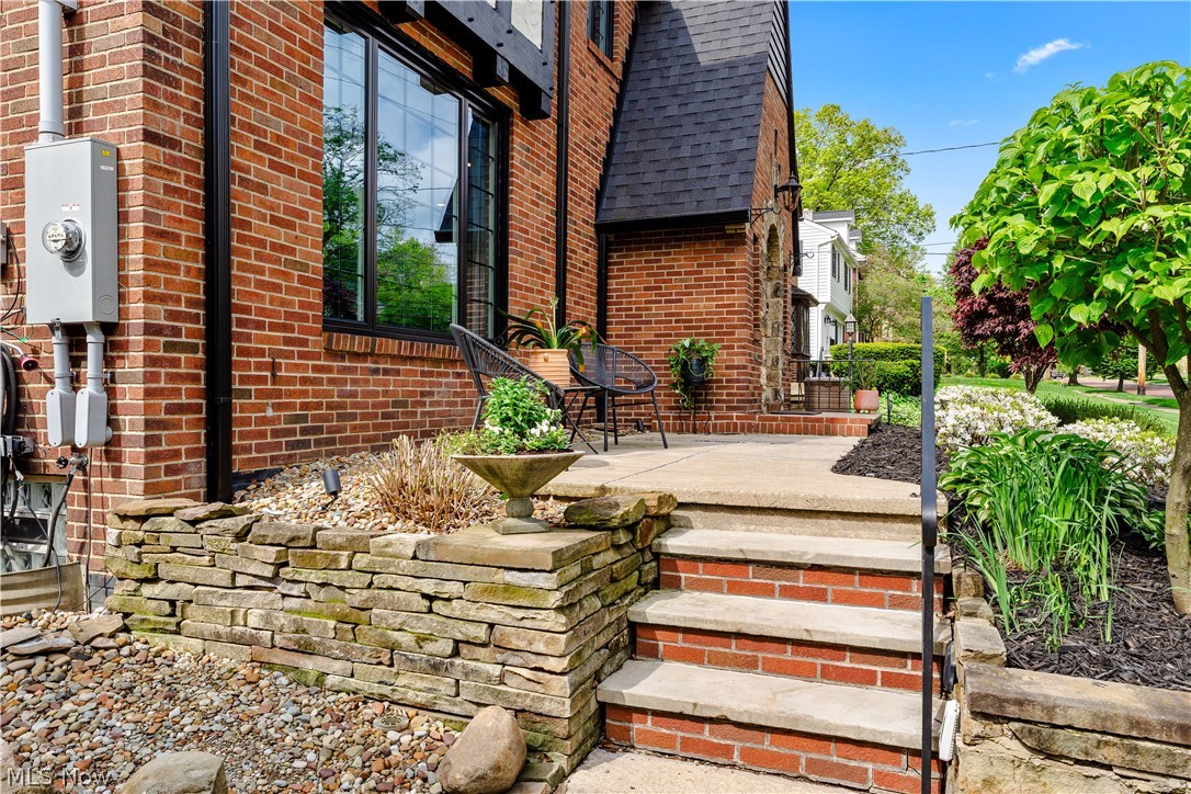 710 Mentor Road Akron OH 44303