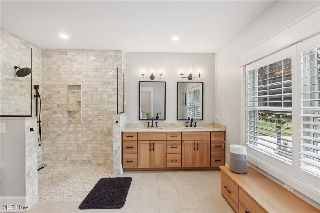 30611 Winston Drive Bay Village OH 44140