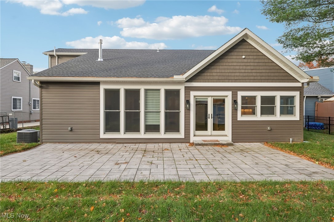 30611 Winston Drive Bay Village OH 44140