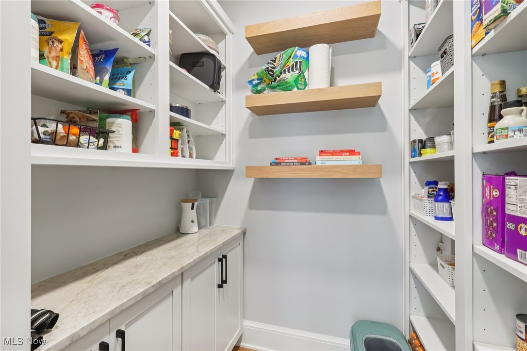 30611 Winston Drive Bay Village OH 44140