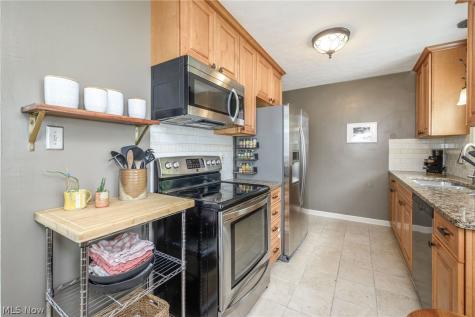 2225 16th Street Cuyahoga Falls OH 44223
