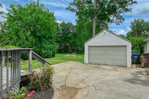 2225 16th Street Cuyahoga Falls OH 44223