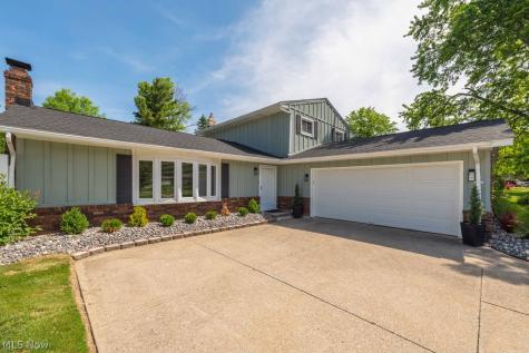 3693 Bramblewood Drive Brunswick OH 44212
