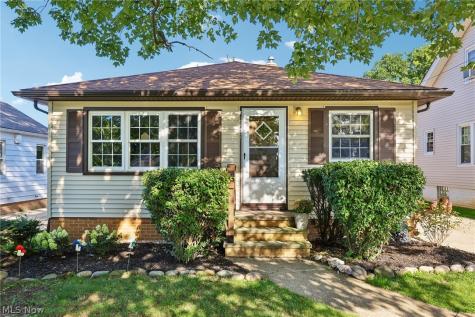 1657 Woodhurst Avenue Mayfield Heights OH 44124
