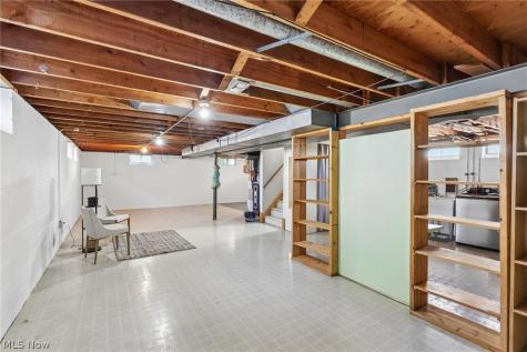 1657 Woodhurst Avenue Mayfield Heights OH 44124